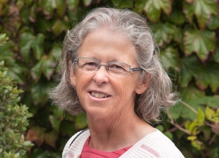 Headshot of Dr. Gloria Breault