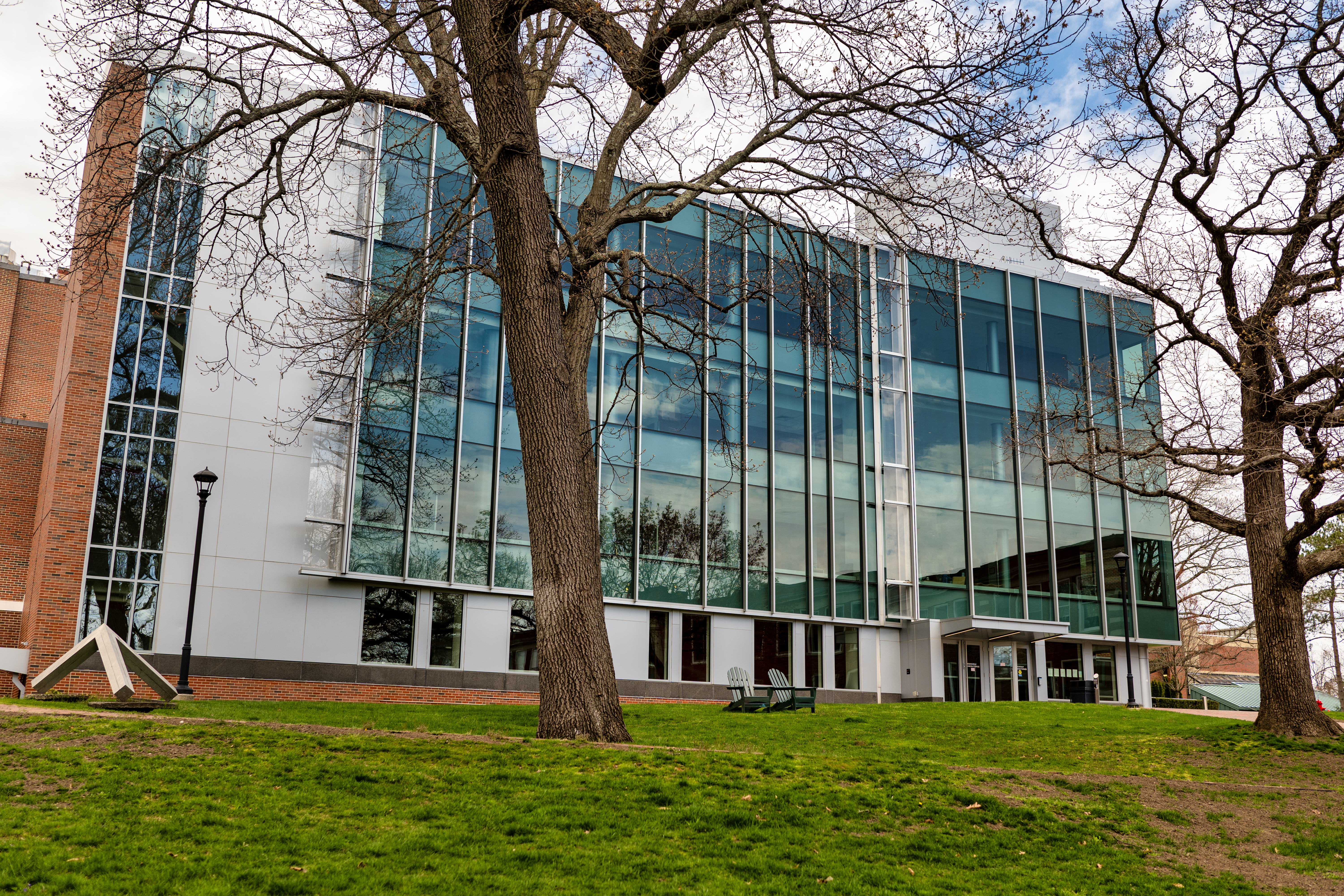 Exterior view of Hemenway Labs