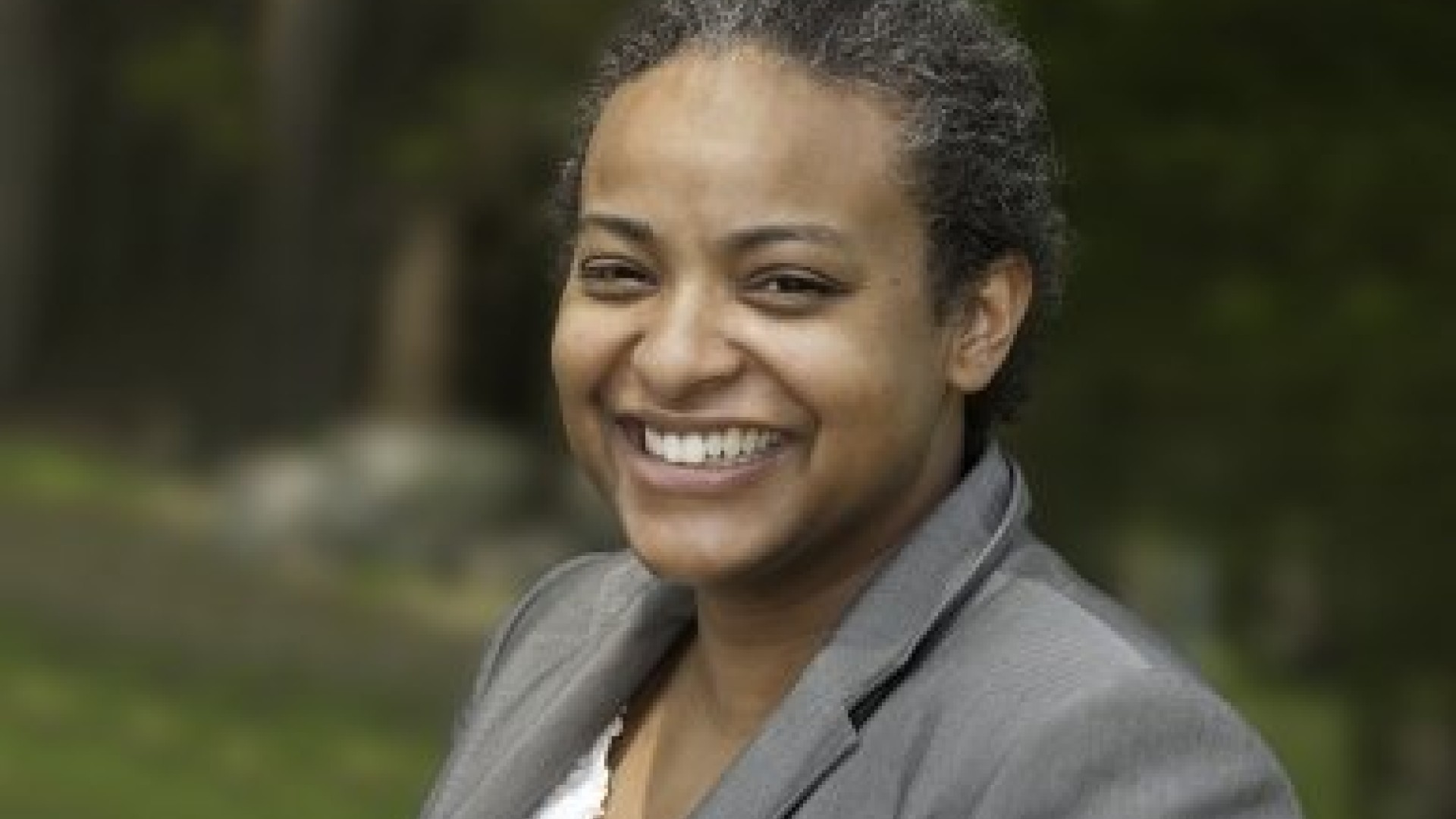 Photo of Ishara Mills-Henry