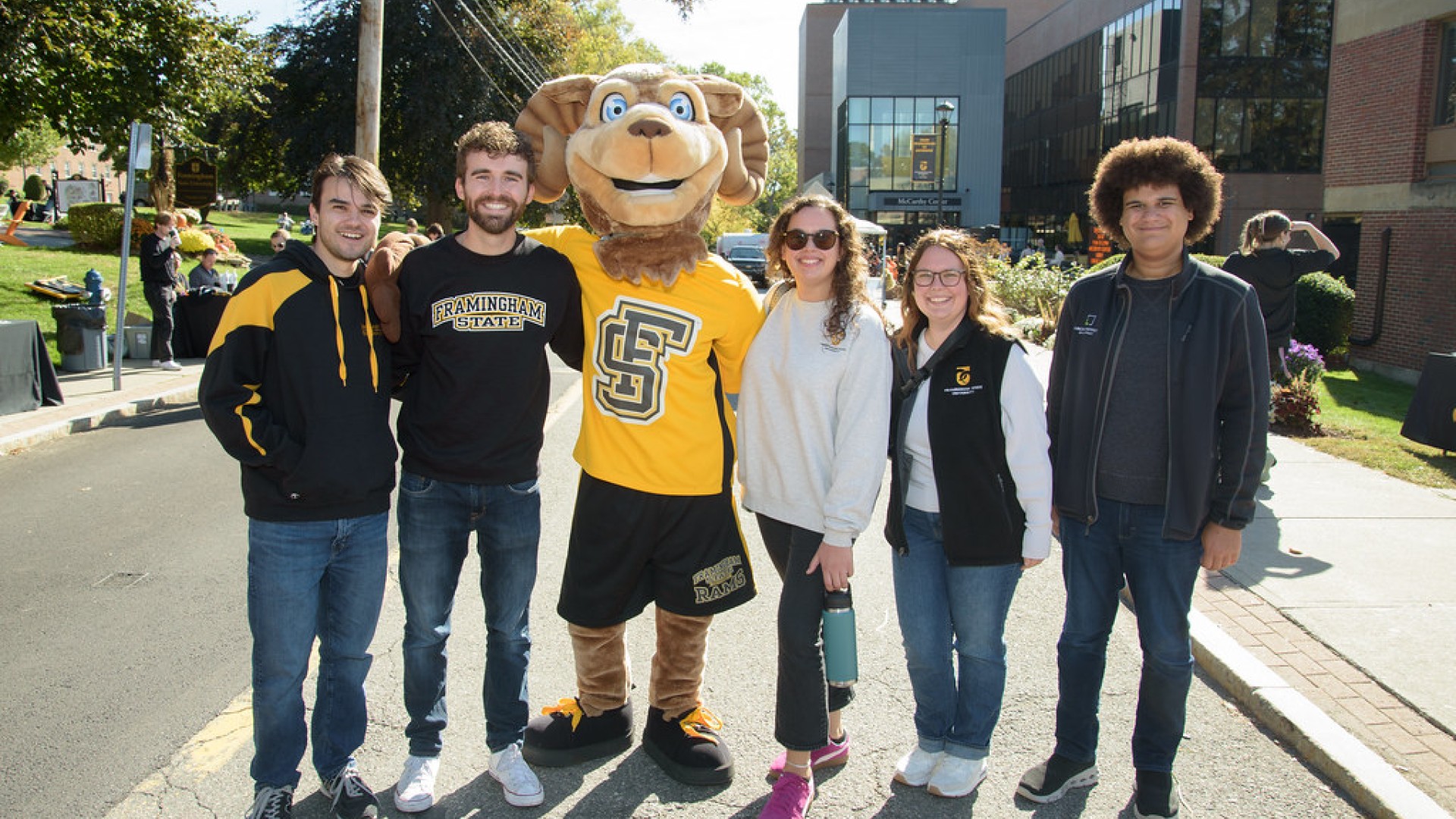 Students and Ramsey in front of McCarthy Center