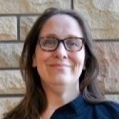 Smiling picture of Lynn Decker