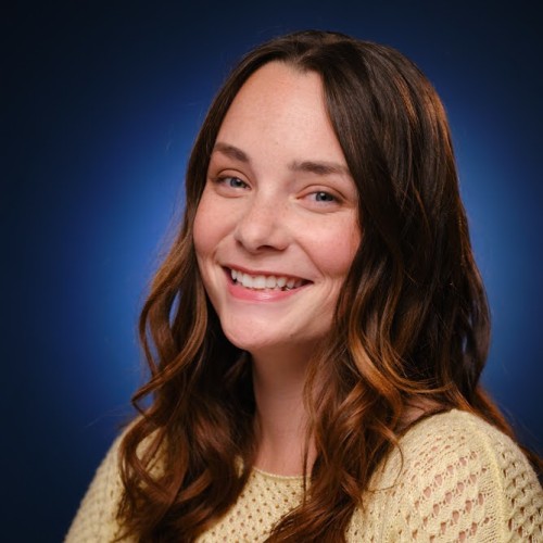 Smiling picture of Samantha Henderson