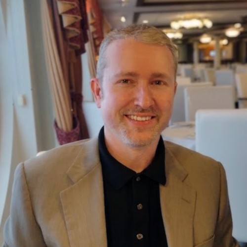 Smiling picture of Brian Wardyga