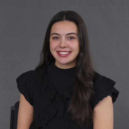 Smiling picture of Kianna Bauer